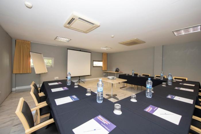 holiday inn express barcelona montmelo by ihg