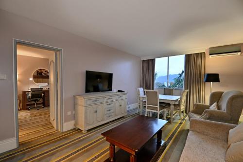 holiday inn mutare by ihg