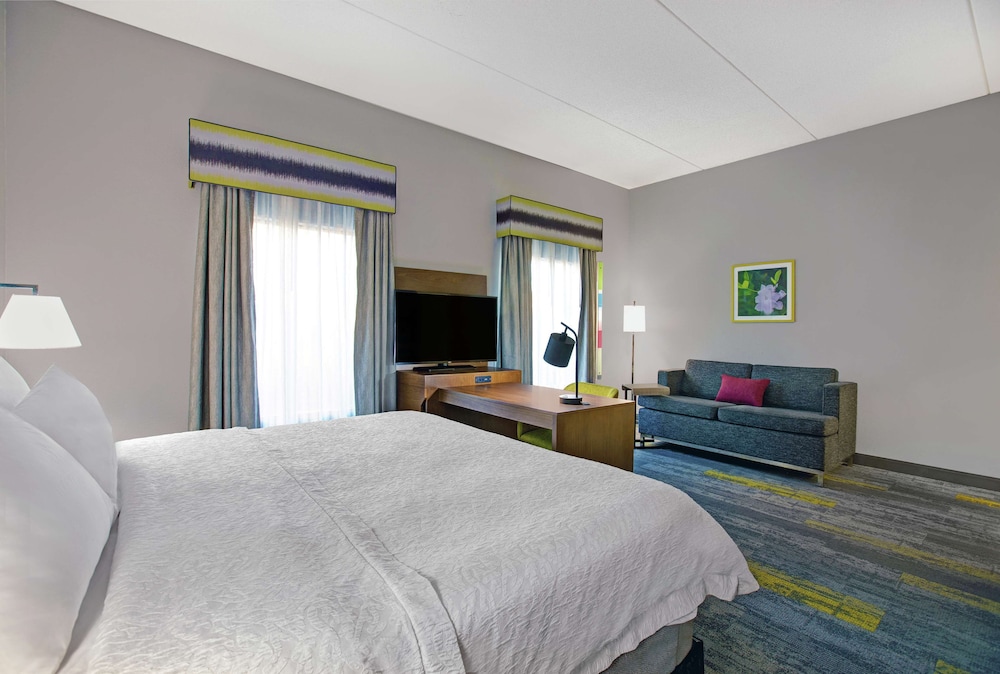 hampton inn and suites augusta west