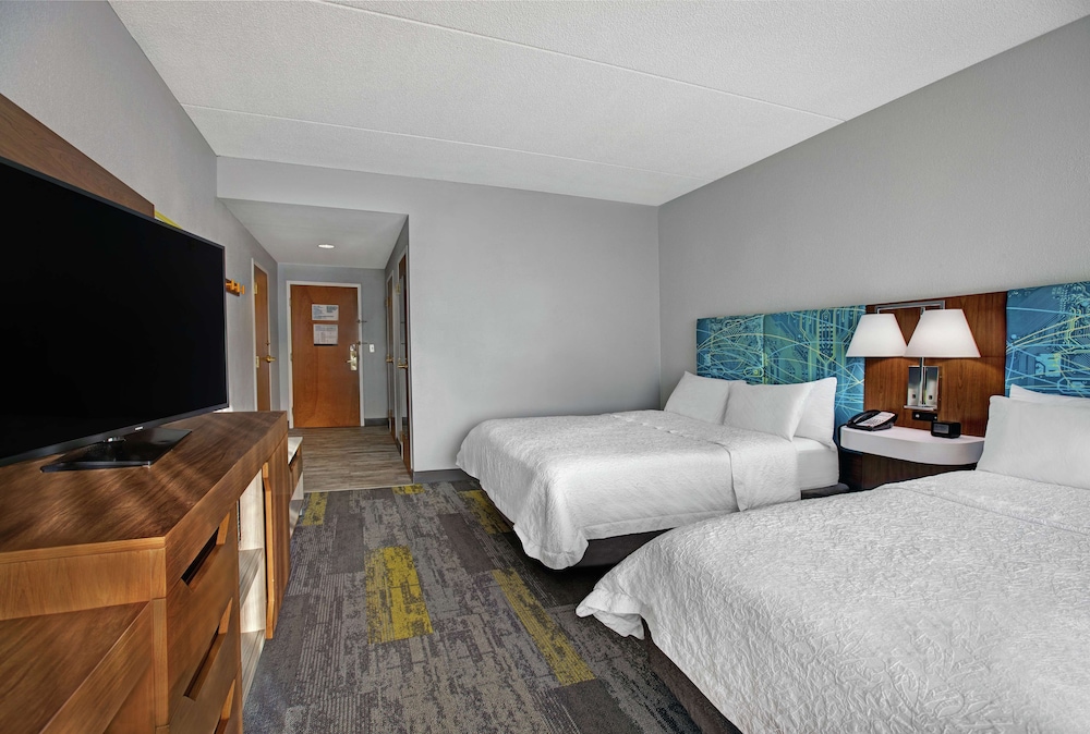 hampton inn and suites augusta west