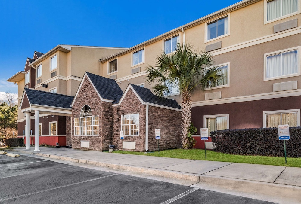quality inn and suites augusta fort eisenhower area