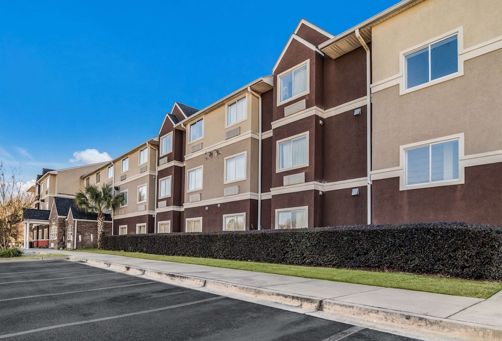 quality inn and suites augusta fort eisenhower area