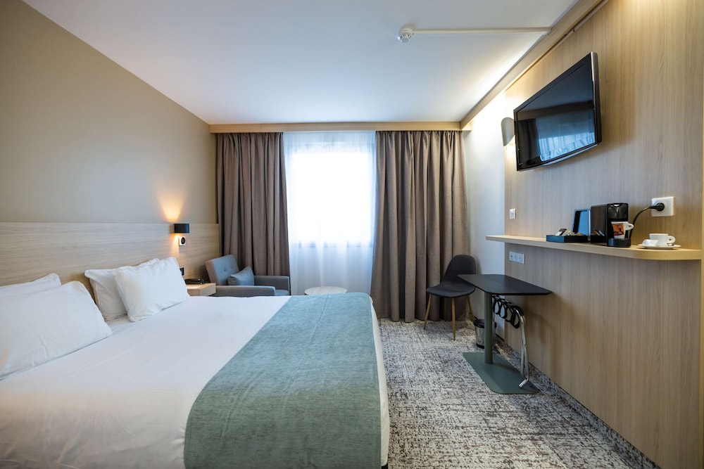 sure hotel by best western bordeaux lac