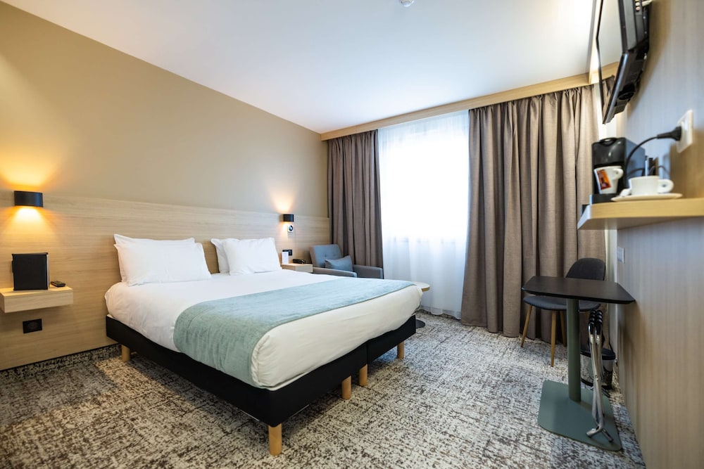sure hotel by best western bordeaux lac