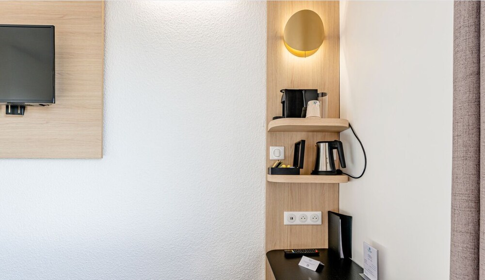 sure hotel by best western bordeaux lac
