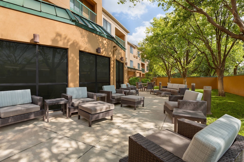 courtyard by marriott lubbock