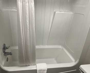 days inn by wyndham valdosta i 75