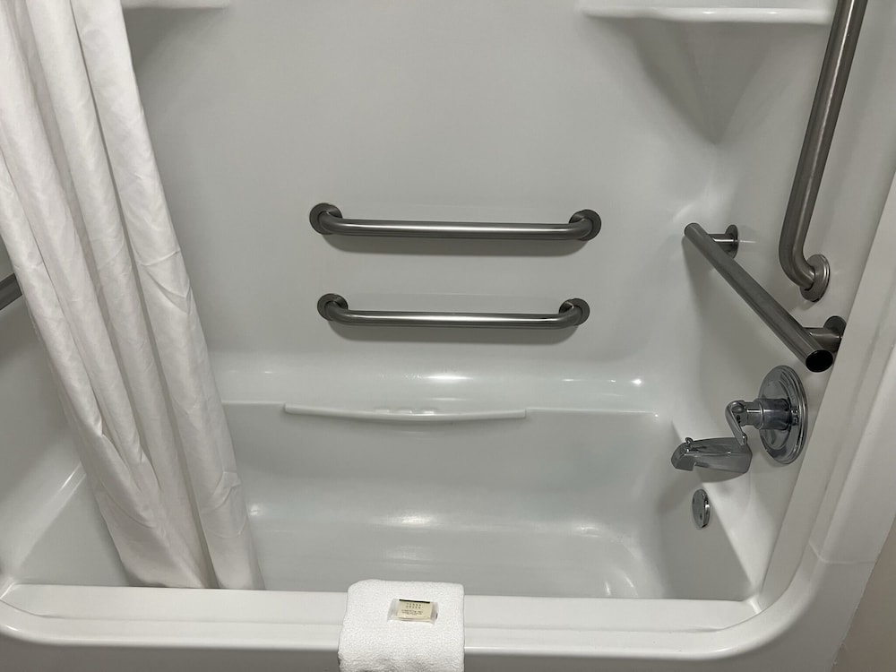 days inn by wyndham valdosta i 75