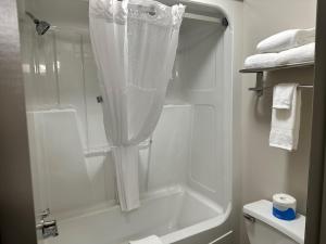 days inn by wyndham valdosta i 75