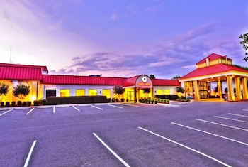 Village Inn Clemmons/Winston Salem, Trademark By Wyndham,Forsyth County>>Clemmons,3 star