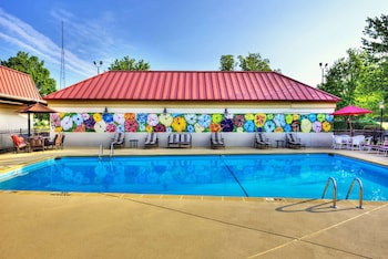 Village Inn Clemmons/Winston Salem, Trademark By Wyndham,Forsyth County>>Clemmons,3 star