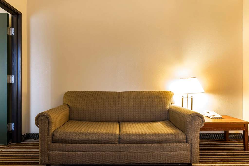 quality inn and suites columbia i 70