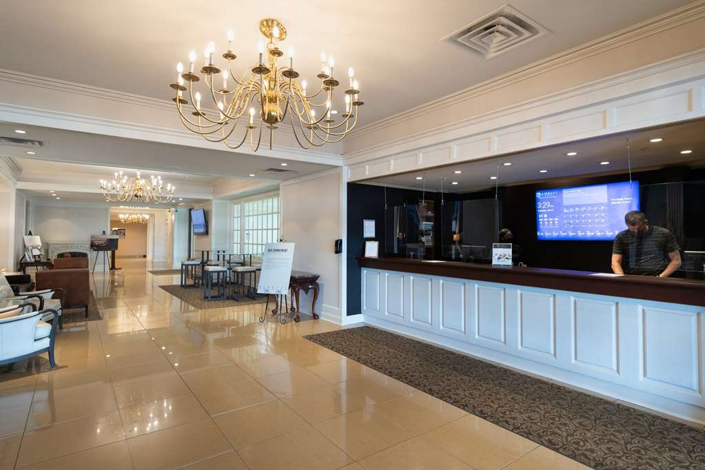 bella vista hotel and suites