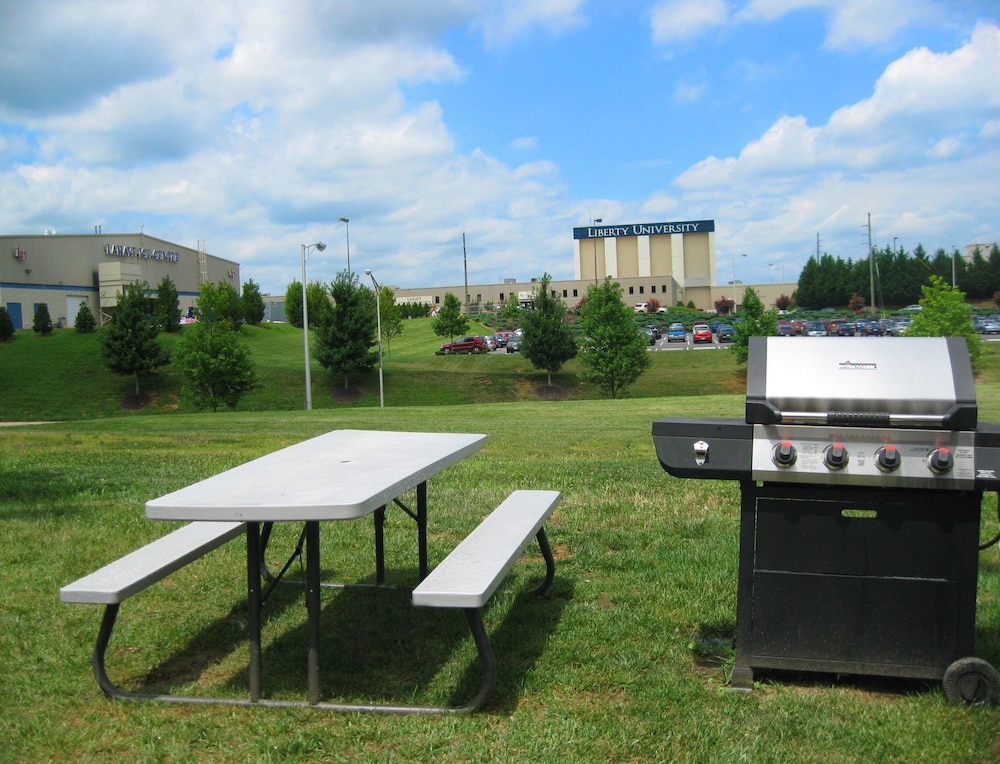 Extended Stay America Suites Lynchburg University Blvd,Virginia>>Lynchburg,3 star
