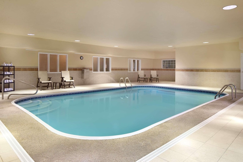 country inn and suites by radisson champaign north il
