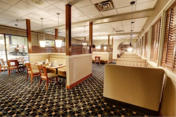 clarion hotel convention center