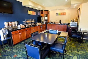 Americinn By Wyndham Topeka,Shawnee County>>Shawnee,3 star