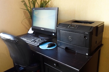 Americinn By Wyndham Topeka,Shawnee County>>Shawnee,3 star