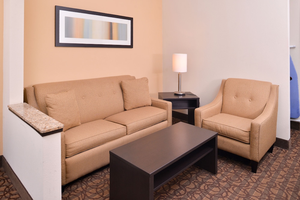 holiday inn express hotels and suites topeka west by ihg