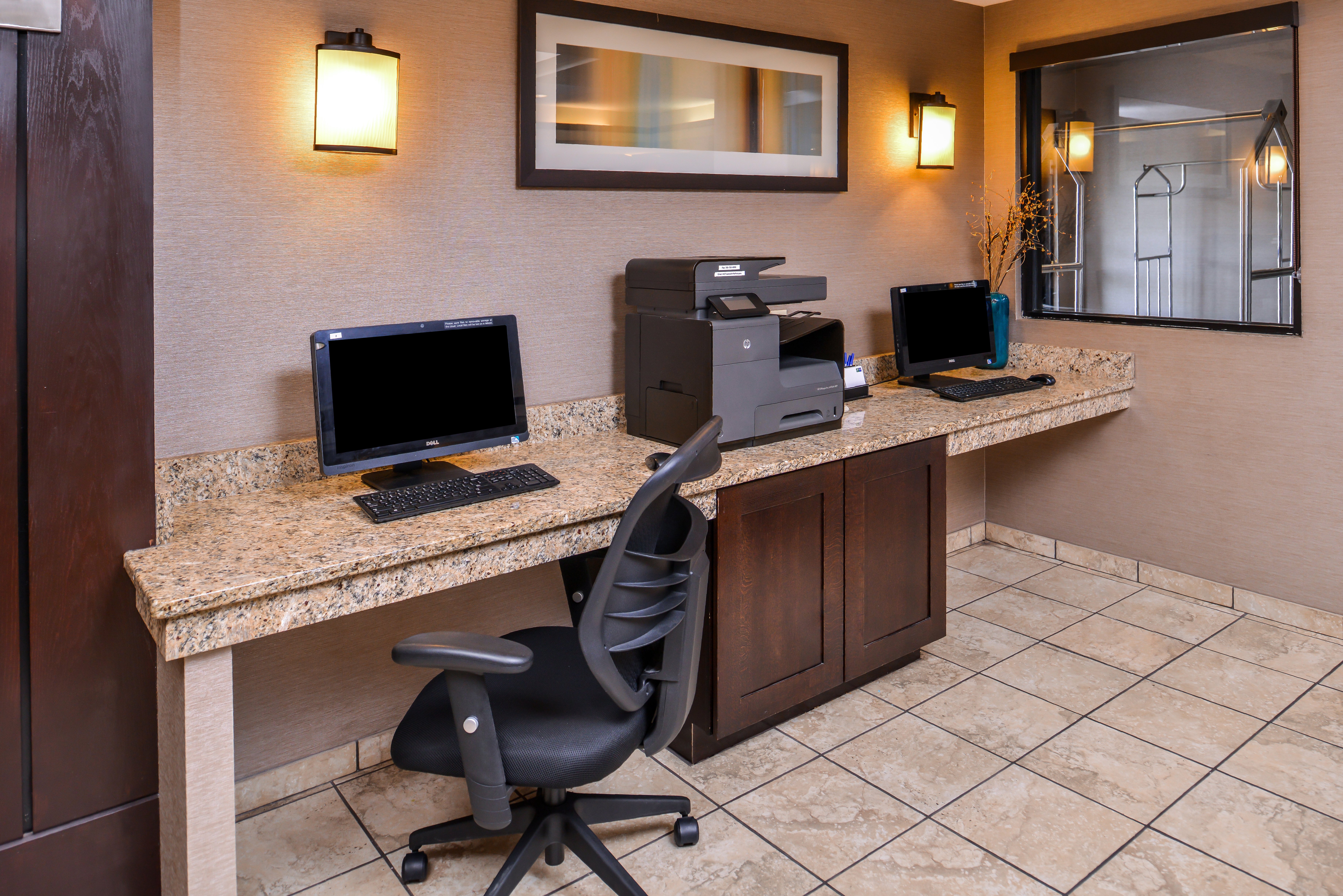 holiday inn express hotels and suites topeka west by ihg