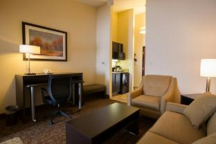 holiday inn express hotels and suites topeka west by ihg