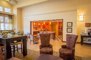 hampton inn and suites binghamton vestal