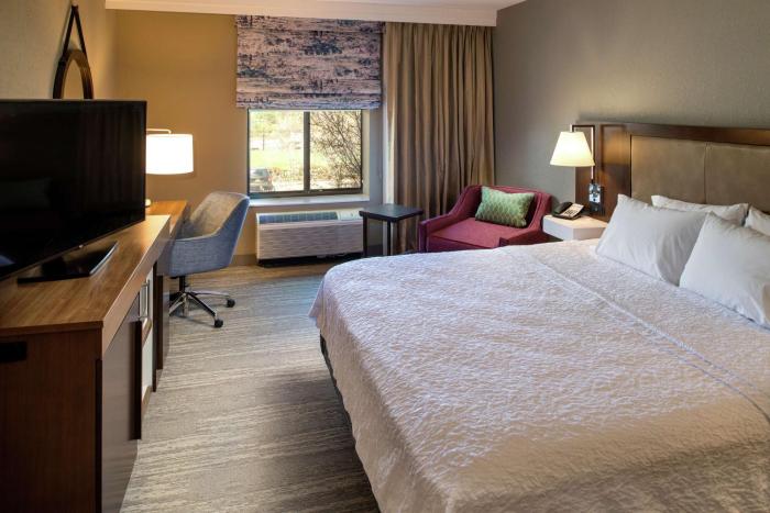 hampton inn and suites binghamton vestal