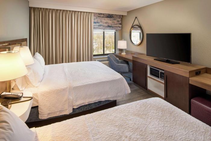 hampton inn and suites binghamton vestal