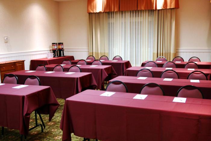 hampton inn and suites binghamton vestal