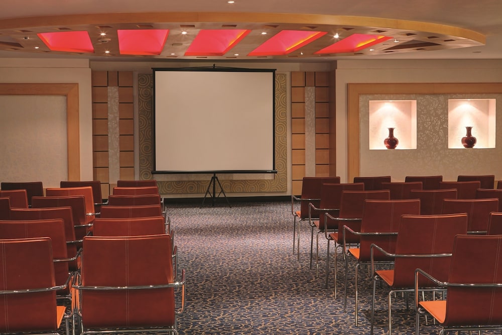 anwar al madinah movenpick hotel