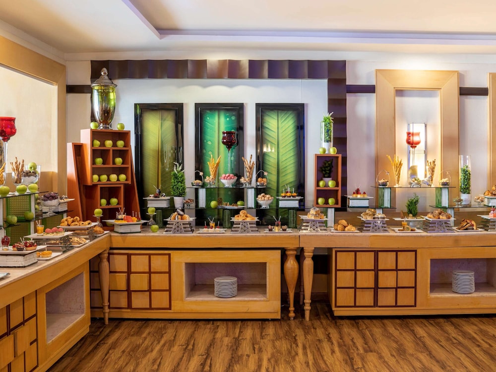 anwar al madinah movenpick hotel
