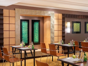 anwar al madinah movenpick hotel