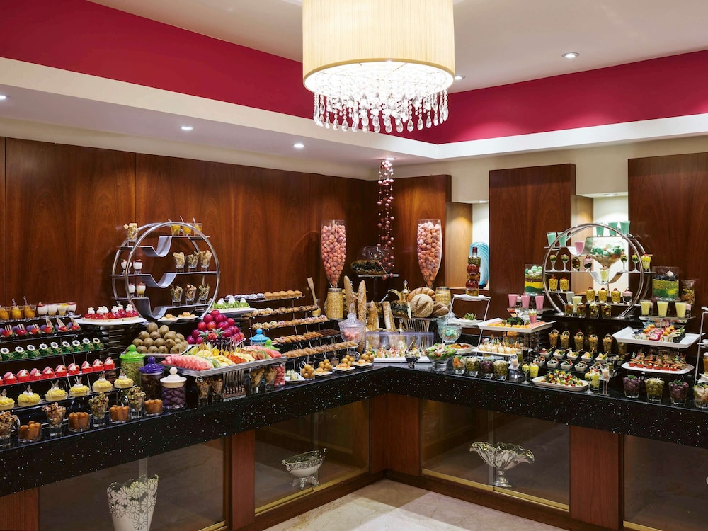 anwar al madinah movenpick hotel