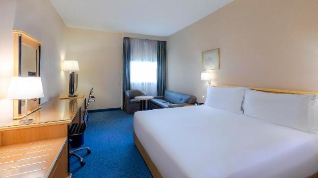 holiday inn yanbu by ihg