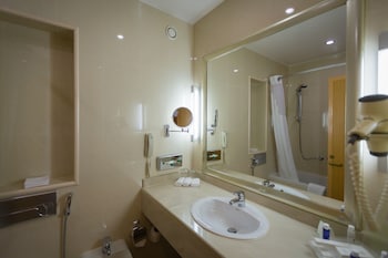 Holiday Inn Yanbu, An Ihg Hotel,In The City Center,4 star