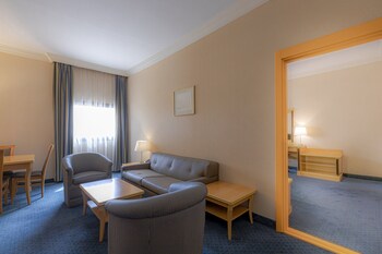 Holiday Inn Yanbu, An Ihg Hotel,In The City Center,4 star