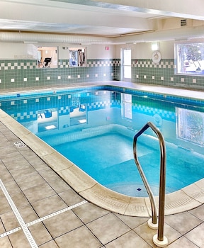Country Inn & Suites By Radisson, Cincinnati Airport, Ky,Covington>>Cincinnati,4 star