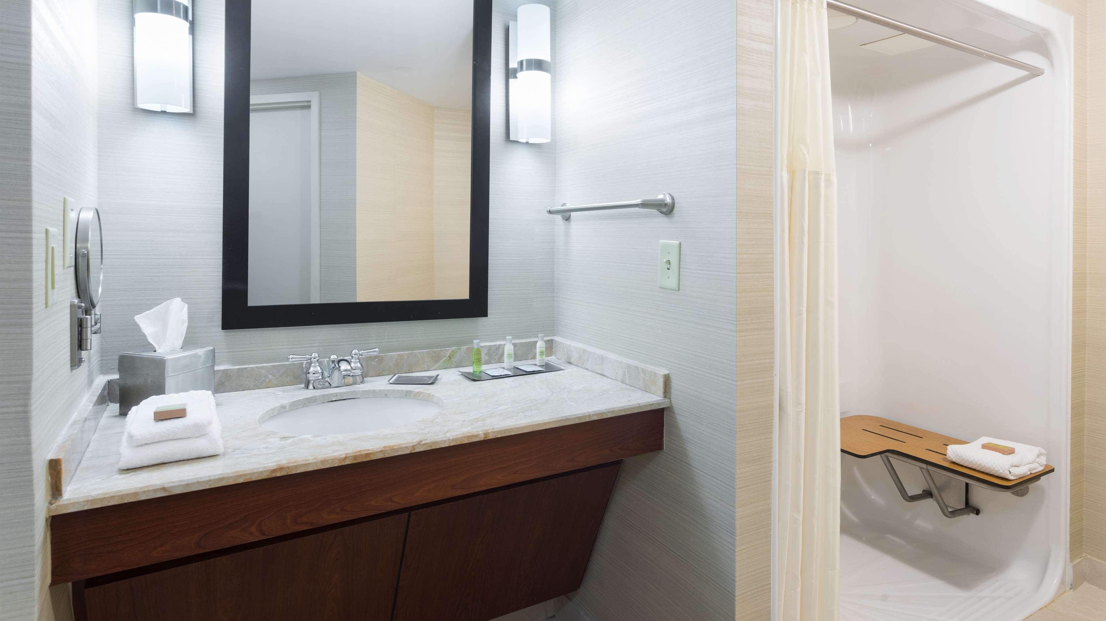 doubletree suites by hilton hotel cincinnati blue ash