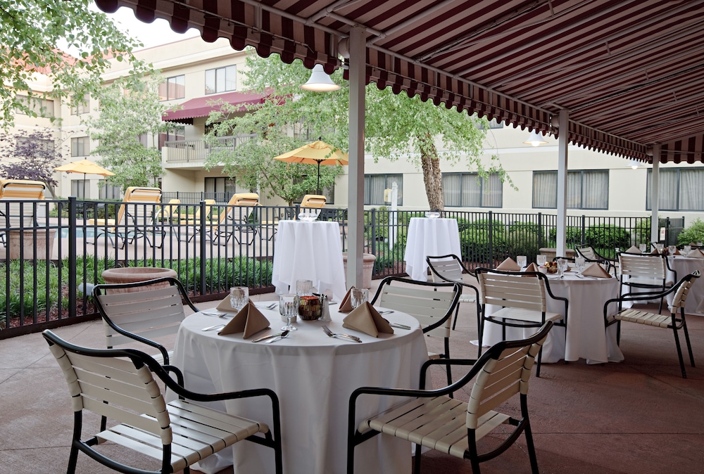 doubletree suites by hilton hotel cincinnati blue ash