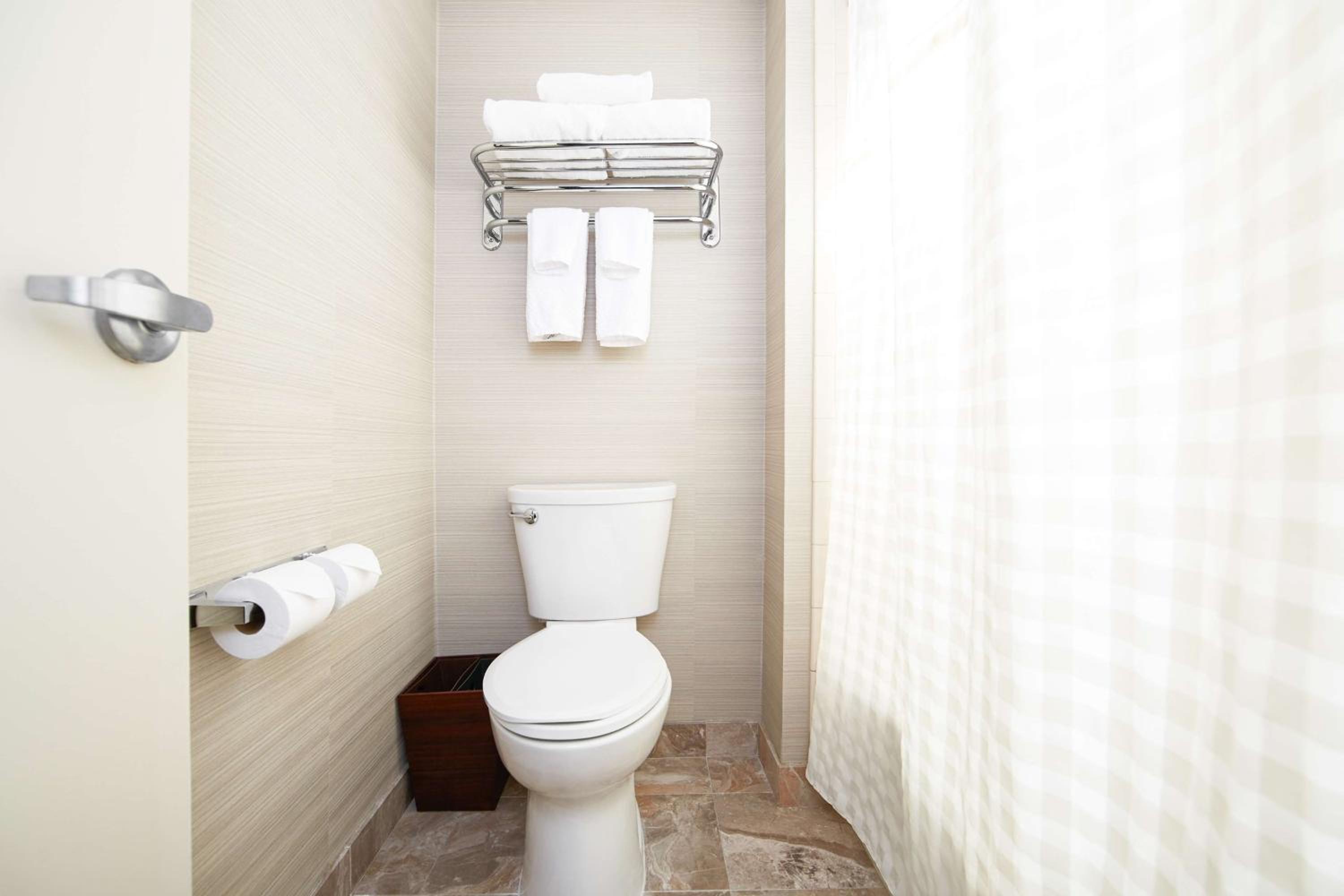 doubletree suites by hilton hotel cincinnati blue ash
