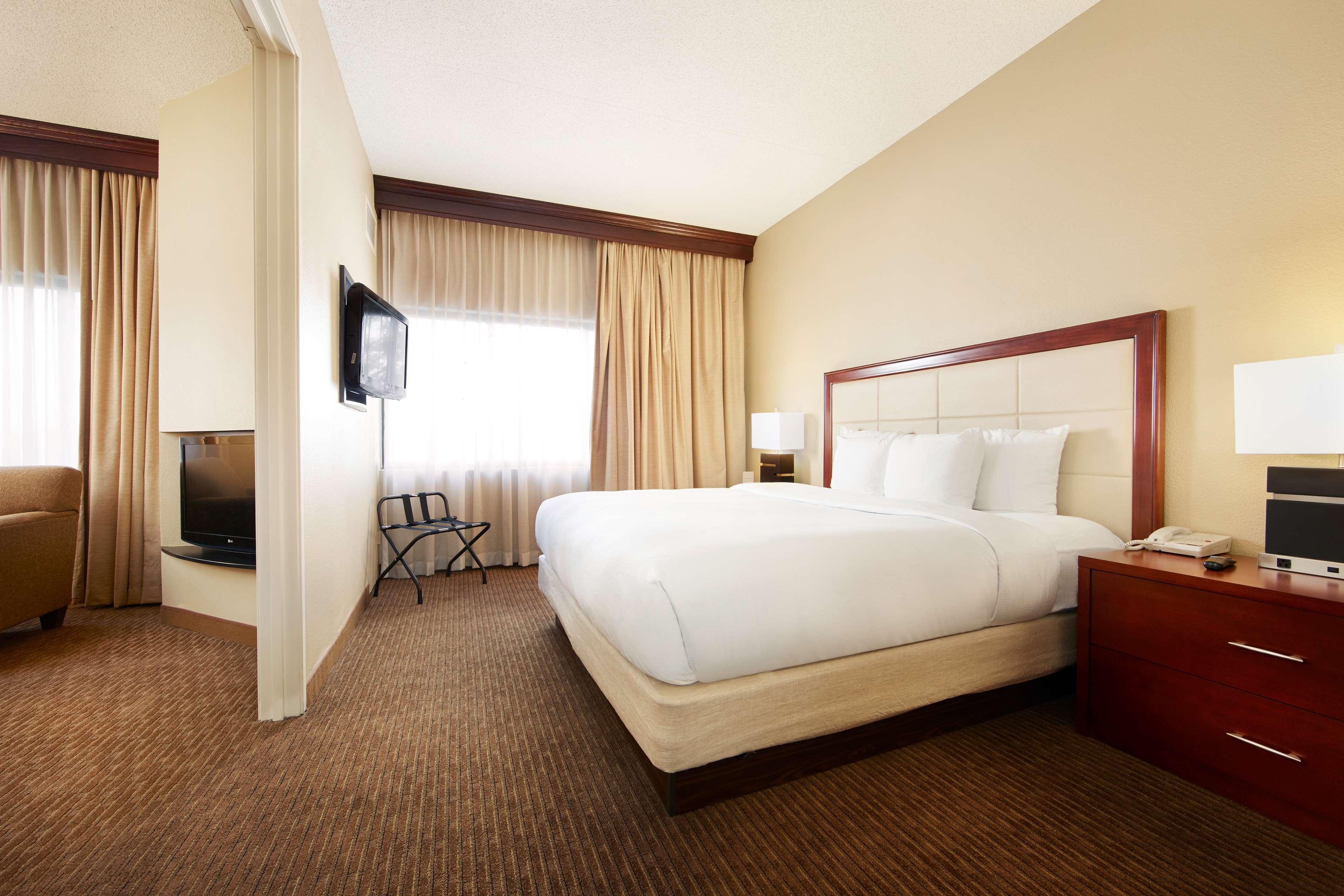 doubletree suites by hilton hotel cincinnati blue ash