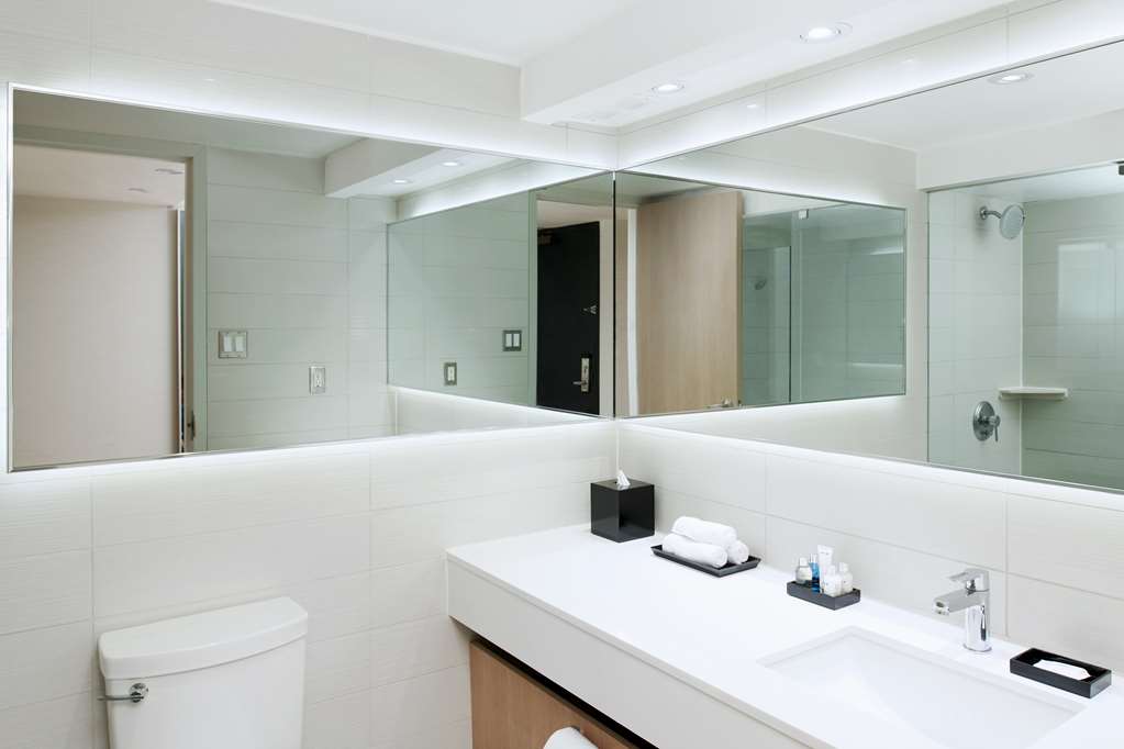 radisson blu toronto downtown