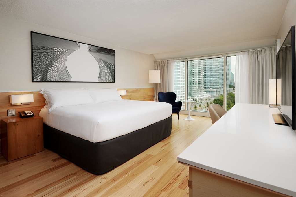 radisson blu toronto downtown