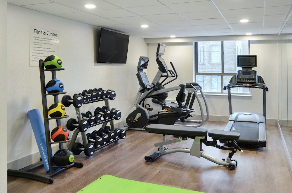 holiday inn express toronto downtown by ihg
