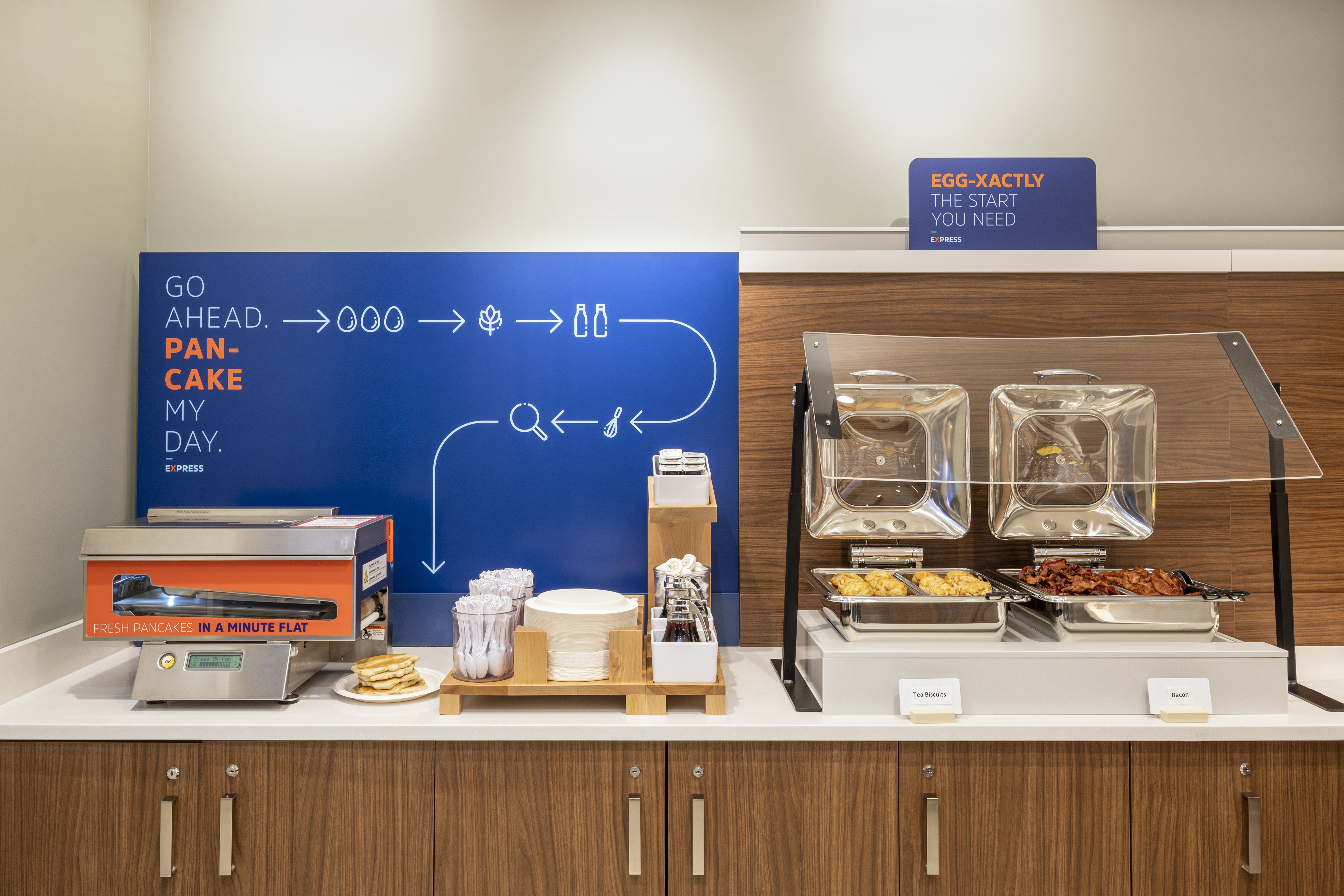 holiday inn express toronto downtown by ihg