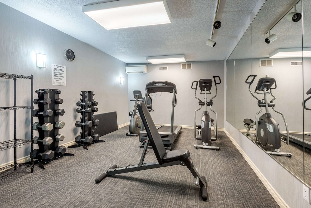quality inn and suites toronto west