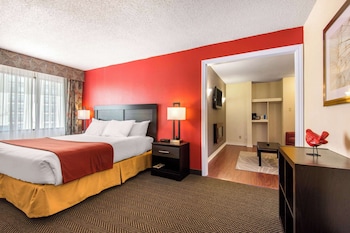 quality inn and suites toronto west