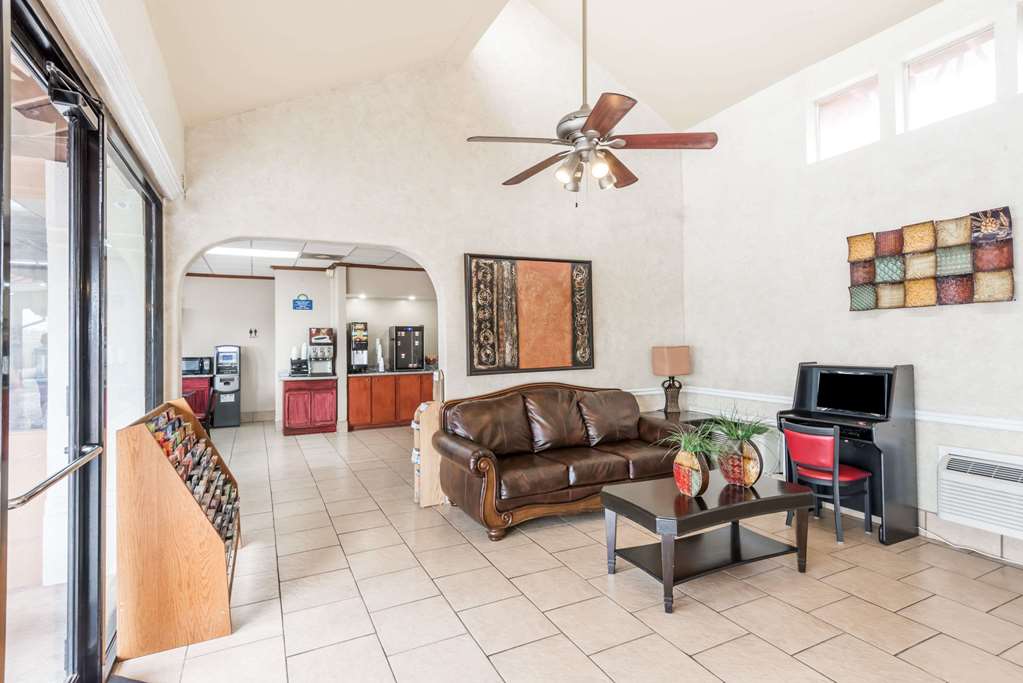 days inn by wyndham san antonio splashtown att center