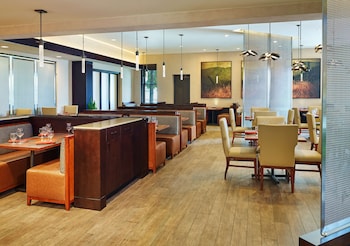 doubletree by hilton san antonio airport