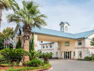 days inn by wyndham san antonio southeast frost bank center